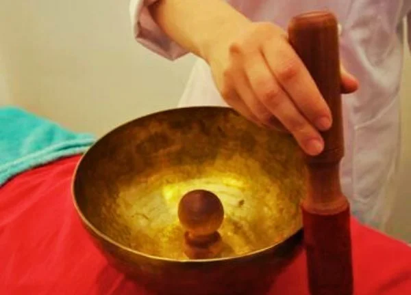 terapia con cuencos tibetanos